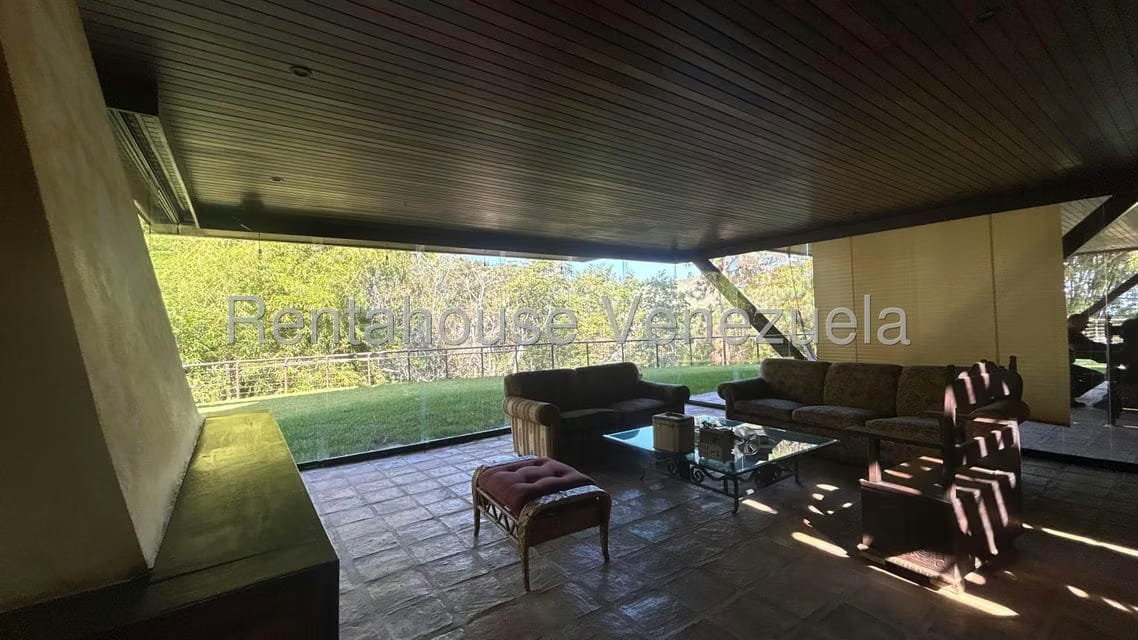 Casa (Multipes Niveles) en Venta en Oripoto, Distrito Metropolitano - 77