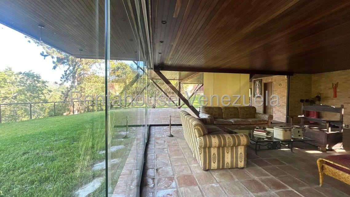 Casa (Multipes Niveles) en Venta en Oripoto, Distrito Metropolitano - 81