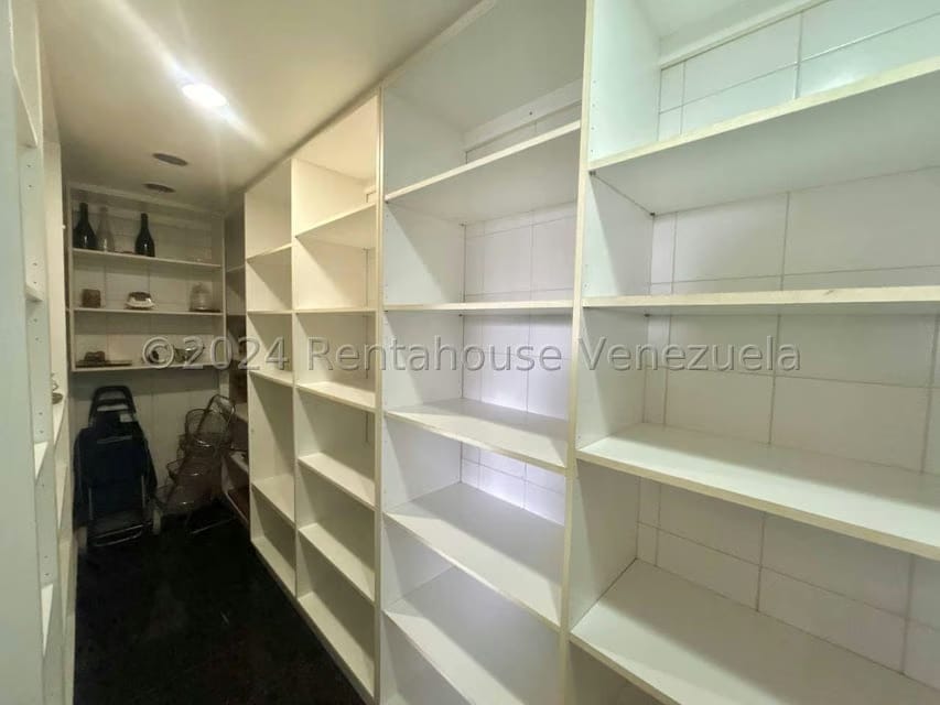 Casa (Multipes Niveles) en Venta en Oripoto, Distrito Metropolitano - 10