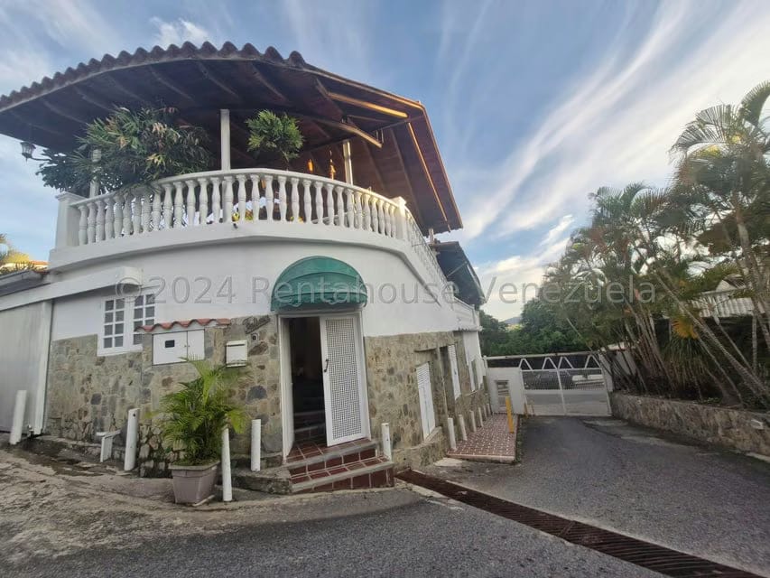 Casa (Duplex) en Venta en Colinas de Bello Monte, Distrito Metropolitano