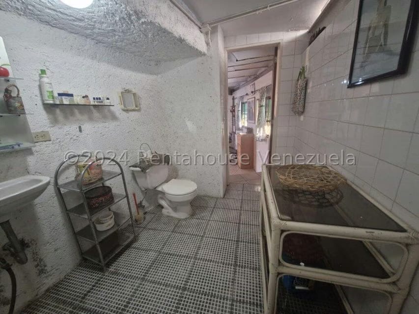 Casa (Duplex) en Venta en Colinas de Bello Monte, Distrito Metropolitano - 38
