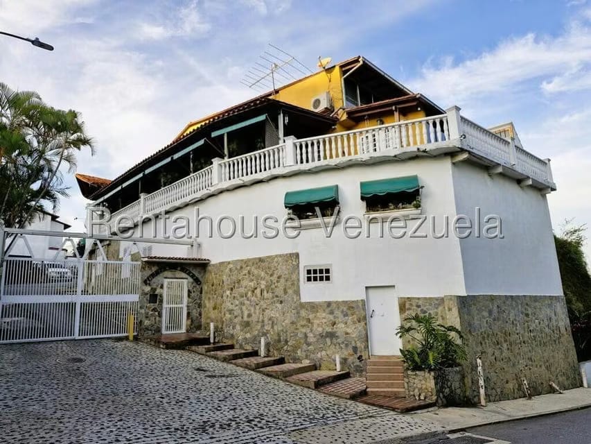 Casa (Duplex) en Venta en Colinas de Bello Monte, Distrito Metropolitano - 46