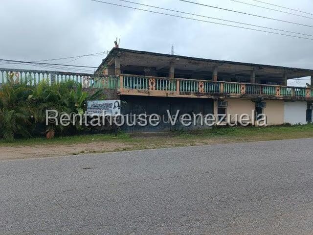 Comercial (Posada) en Venta en Via Curiepe, Miranda - 27