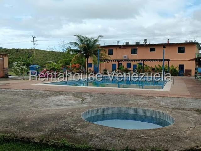 Comercial (Posada) en Venta en Via Curiepe, Miranda - 5