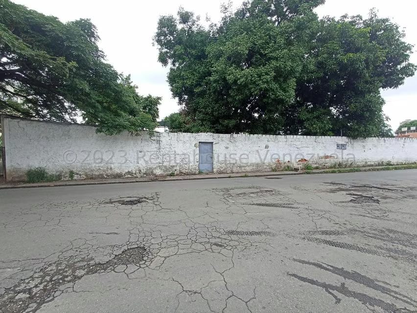 Terreno (Comercial) en Venta en La Coromoto, Aragua