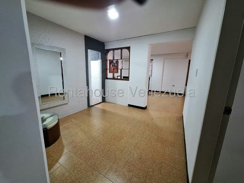Apartamento (1 Nivel) en Venta en Centro, Lara - 21