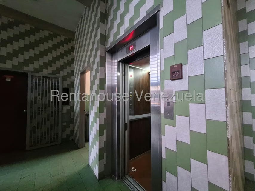 Apartamento (1 Nivel) en Venta en Centro, Lara - 27