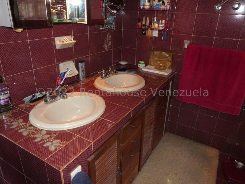 Casa (1 Nivel) en Venta en La Peña, Miranda - 31