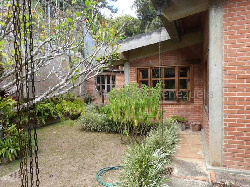 Casa (1 Nivel) en Venta en La Peña, Miranda - 79