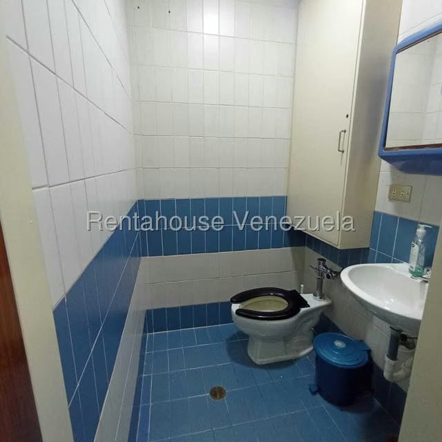 Comercial (Consultorio Medico) en Alquiler en Santa Paula, Distrito Metropolitano - 16