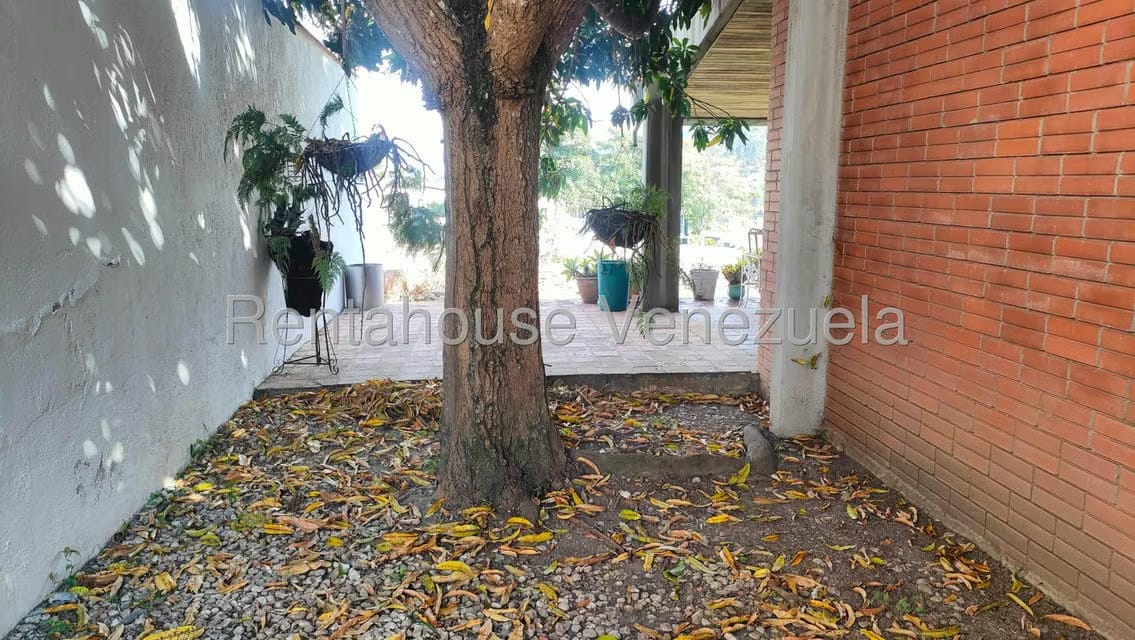 Casa (Multipes Niveles) en Venta en Colinas del Tamanaco, Distrito Metropolitano - 11