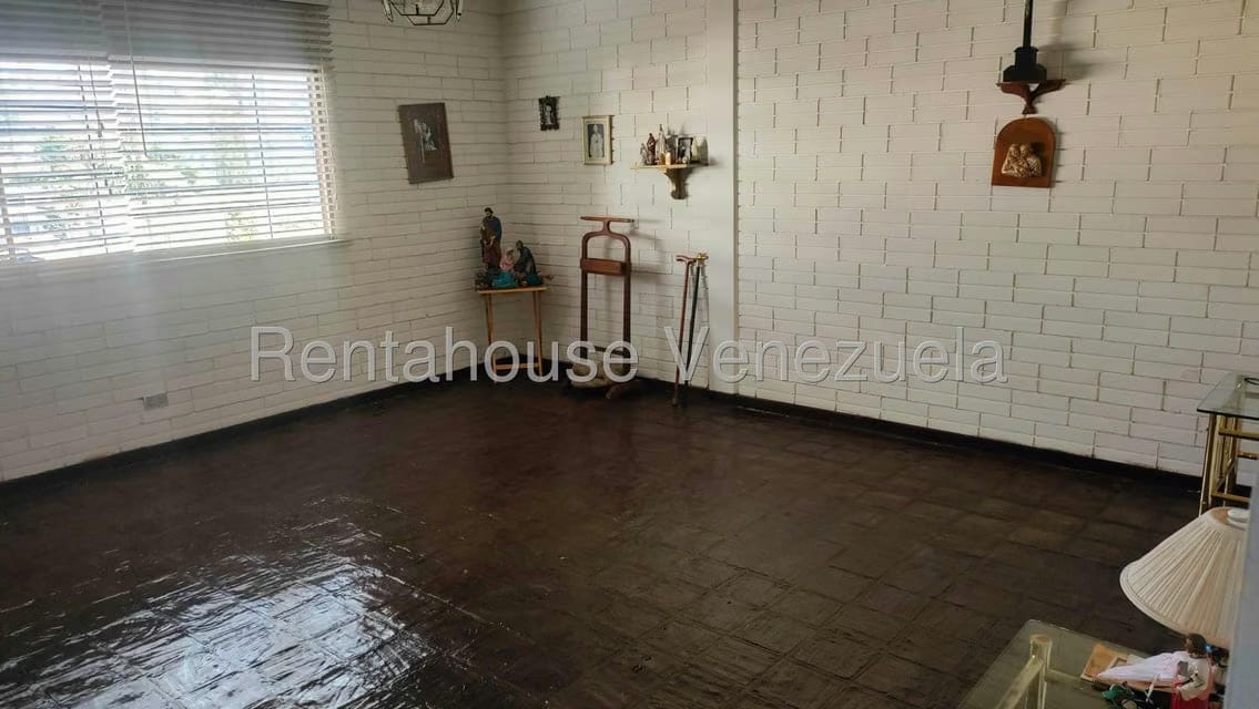 Casa (Multipes Niveles) en Venta en Colinas del Tamanaco, Distrito Metropolitano - 17