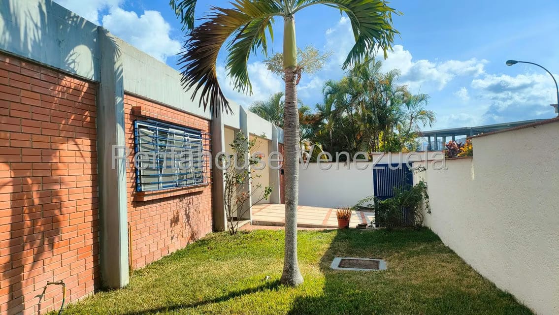 Casa (Multipes Niveles) en Venta en Colinas del Tamanaco, Distrito Metropolitano - 10