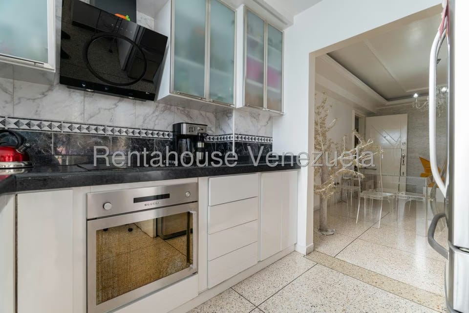Apartamento (1 Nivel) en Venta en Parroquia La Candelaria, Distrito Metropolitano - 12