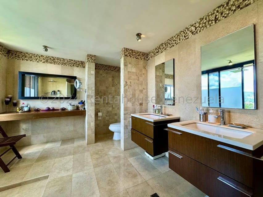 Apartamento (Penthouse) en Venta en Colinas de Bello Monte, Distrito Metropolitano - 28