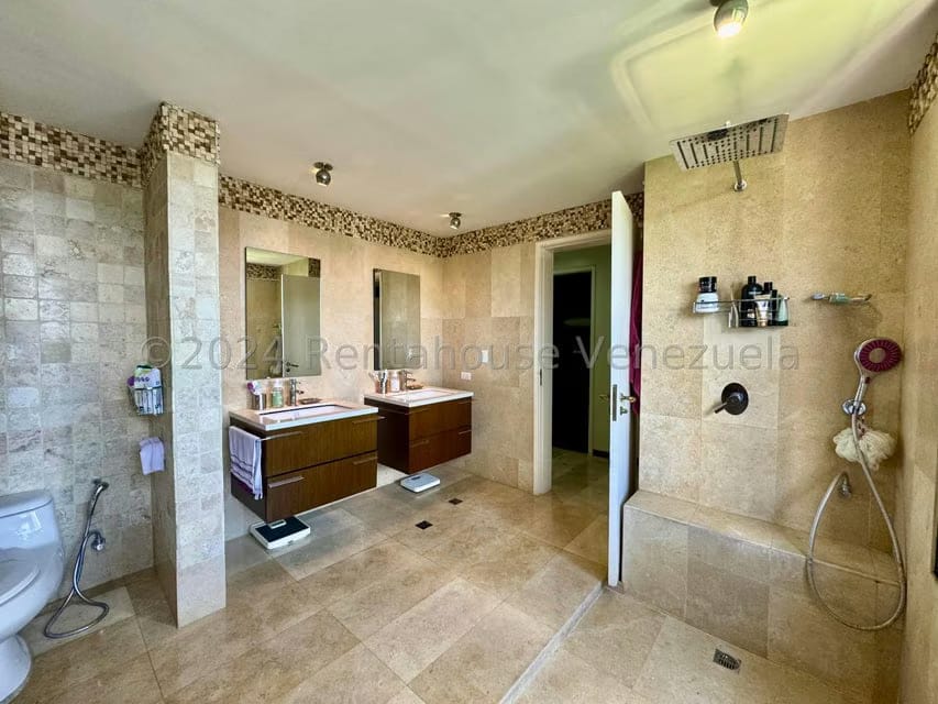 Apartamento (Penthouse) en Venta en Colinas de Bello Monte, Distrito Metropolitano - 30