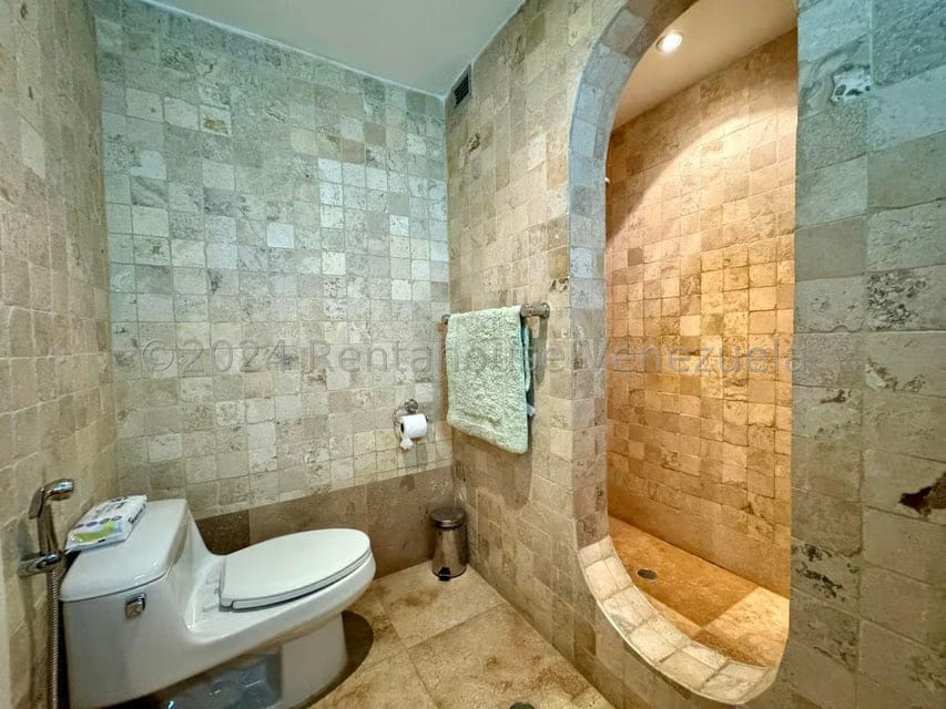 Apartamento (Penthouse) en Venta en Colinas de Bello Monte, Distrito Metropolitano - 36