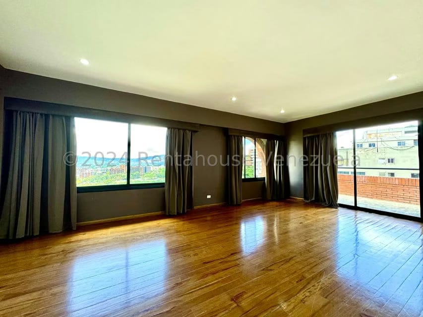 Apartamento (Penthouse) en Venta en Colinas de Bello Monte, Distrito Metropolitano - 38