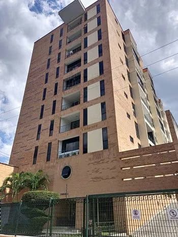 APARTAMENTO EN VENTA URB AGUA BLANCA
