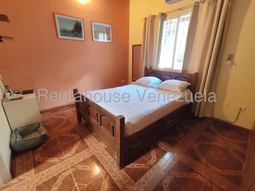 Casa (1 Nivel) en Venta en Vista Linda, Miranda - 12