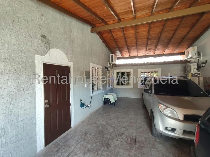 Casa (1 Nivel) en Venta en Vista Linda, Miranda - 23
