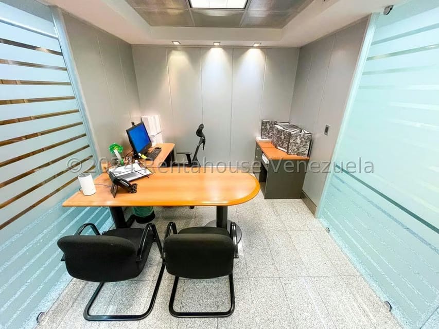 Comercial (Oficina) en Venta en La Trinidad, Distrito Metropolitano - 17