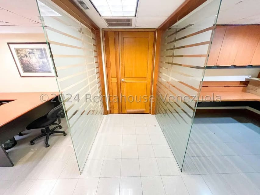 Comercial (Oficina) en Venta en La Trinidad, Distrito Metropolitano - 36