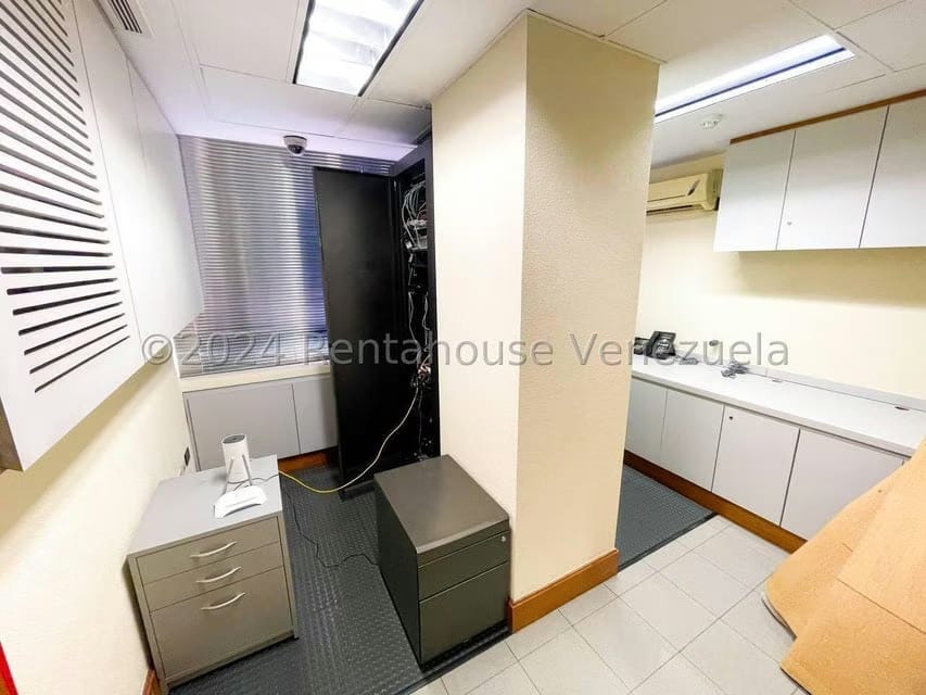 Comercial (Oficina) en Venta en La Trinidad, Distrito Metropolitano - 40