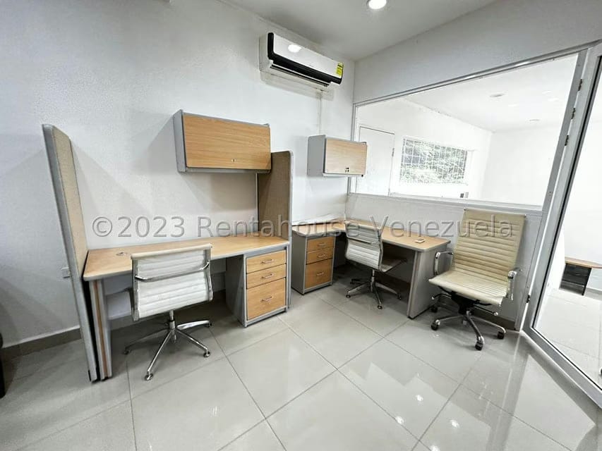 Comercial (Oficina) en Venta en Avenida El Milagro, Zulia - 11
