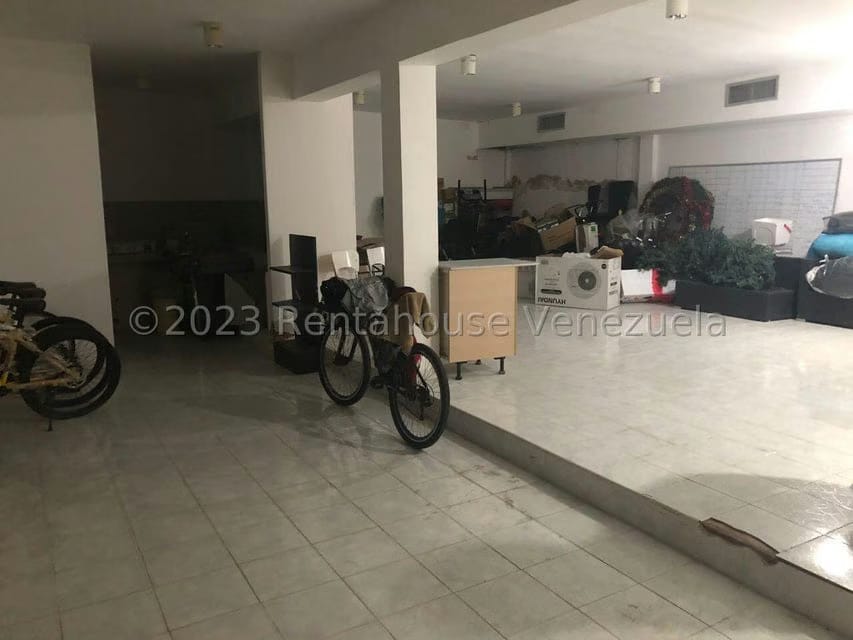 Comercial (Oficina) en Venta en Avenida El Milagro, Zulia - 13