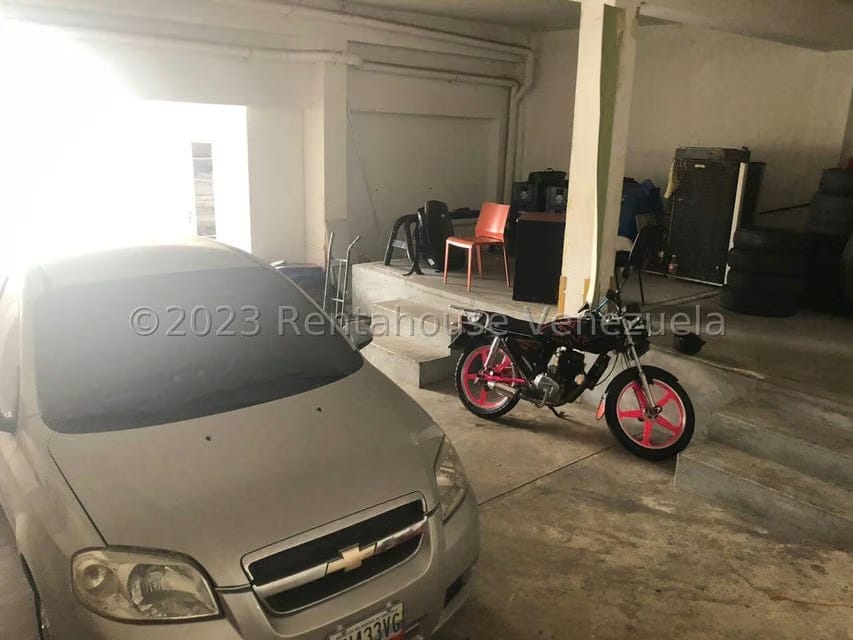 Comercial (Oficina) en Venta en Avenida El Milagro, Zulia - 14