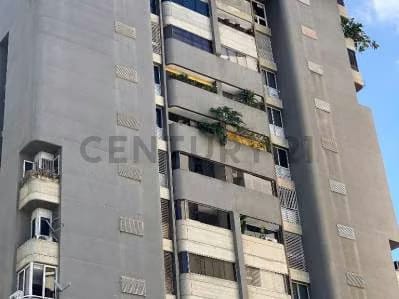 En Alquiler_Moderno y cómodo apartamento en calle cerrada