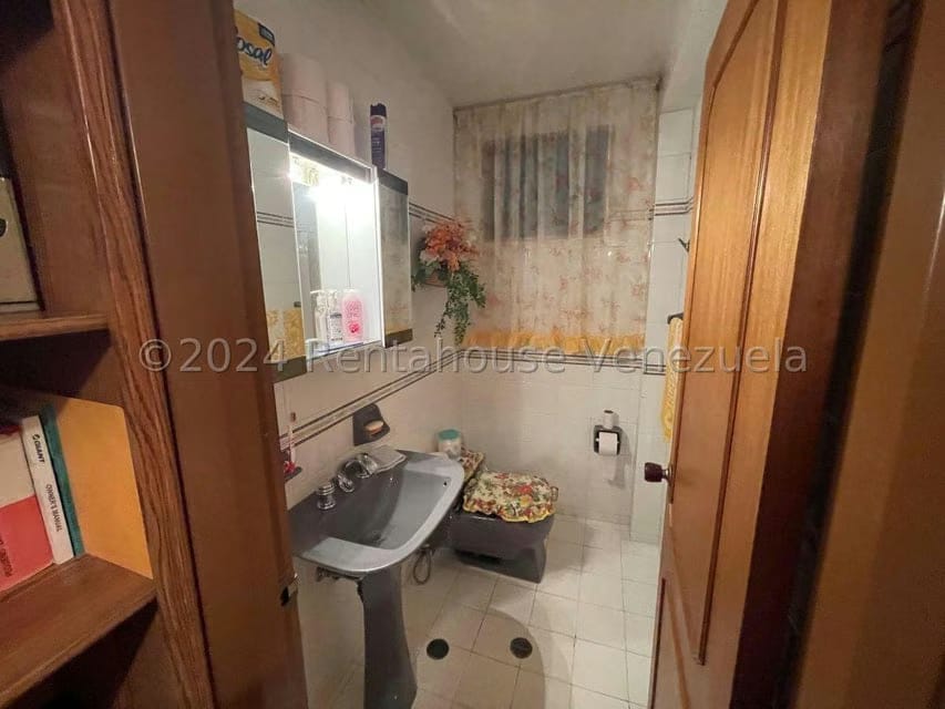 Casa (Multipes Niveles) en Venta en Los Castores, Miranda - 7