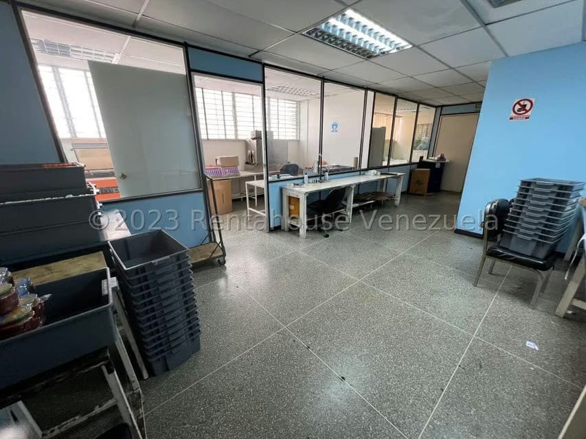 Comercial (Local Comercial) en Venta en La Urbina, Distrito Metropolitano - 23