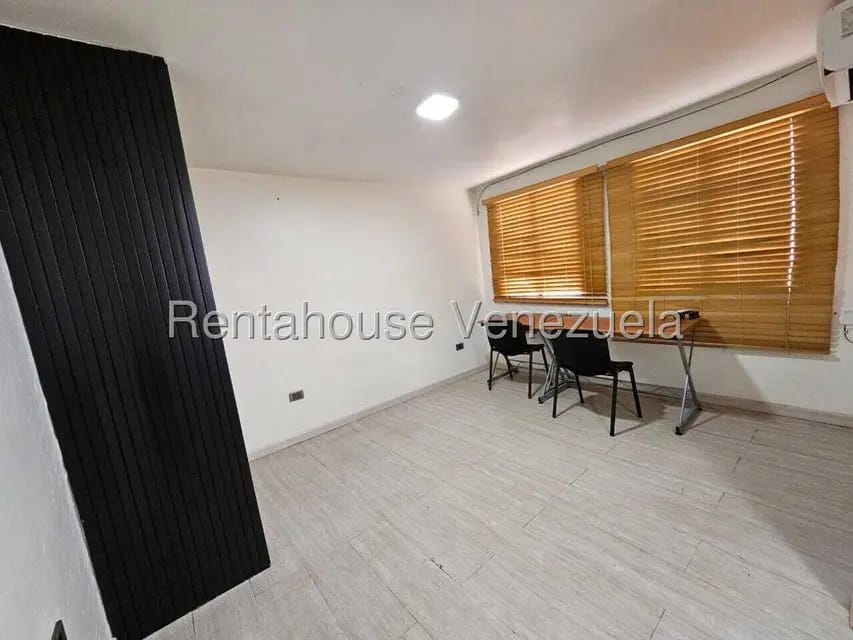 Comercial (Local Comercial) en Alquiler en Centro, Falcon - 2