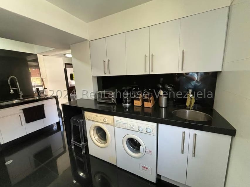 Apartamento (Duplex) en Alquiler en Las Mercedes, Distrito Metropolitano - 12