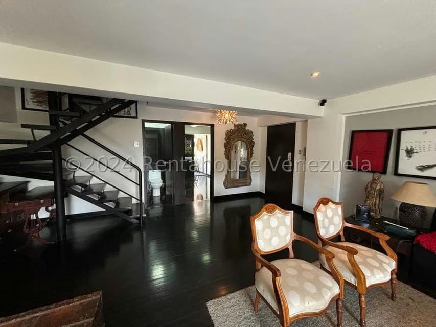 Apartamento (Duplex) en Alquiler en Las Mercedes, Distrito Metropolitano - 17