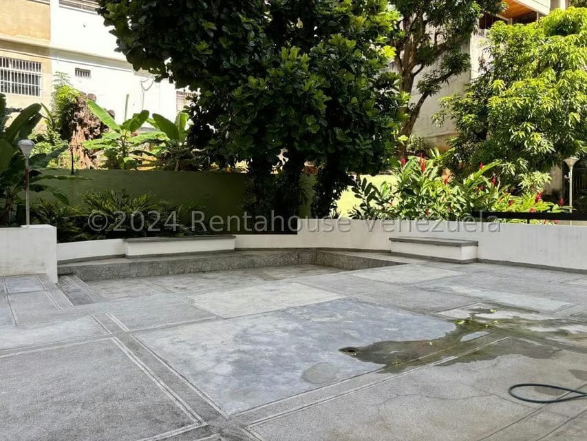 Apartamento (Duplex) en Alquiler en Las Mercedes, Distrito Metropolitano - 23