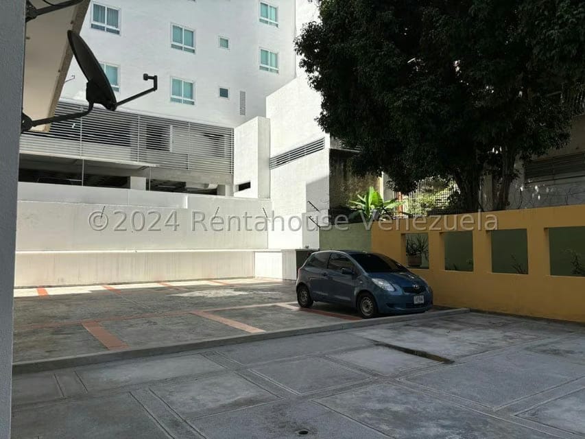 Apartamento (Duplex) en Alquiler en Las Mercedes, Distrito Metropolitano - 25