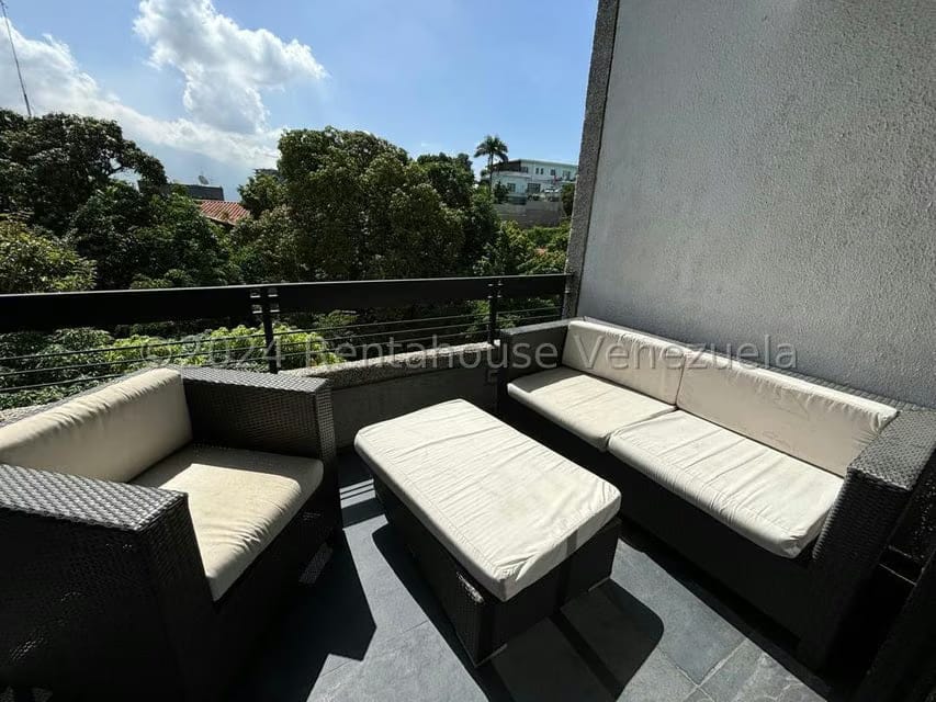 Apartamento (Duplex) en Alquiler en Las Mercedes, Distrito Metropolitano - 6