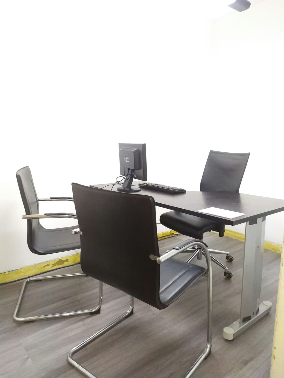 Oficina en la Florida, Avenida Libertador