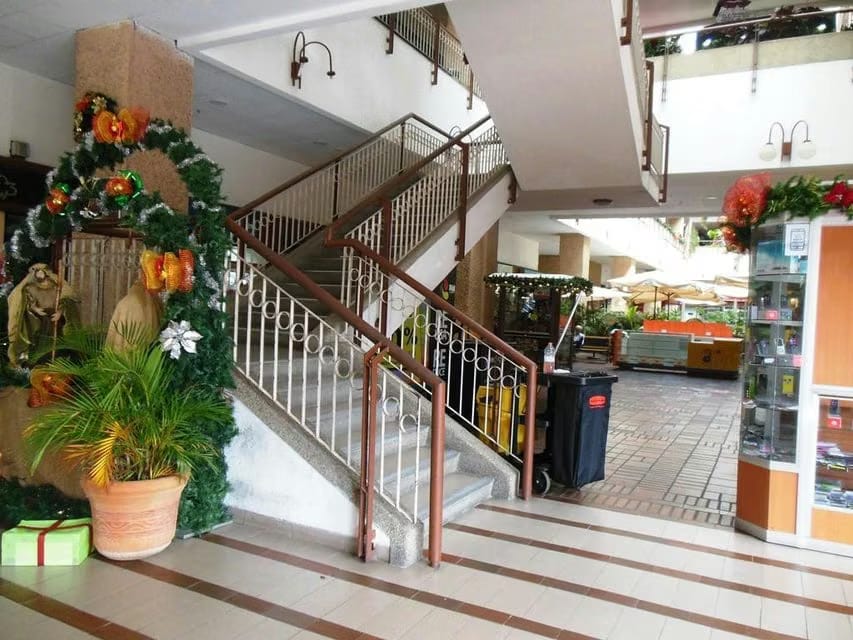 Comercial (Local Comercial) en Venta en Prados del Este, Distrito Metropolitano - 13
