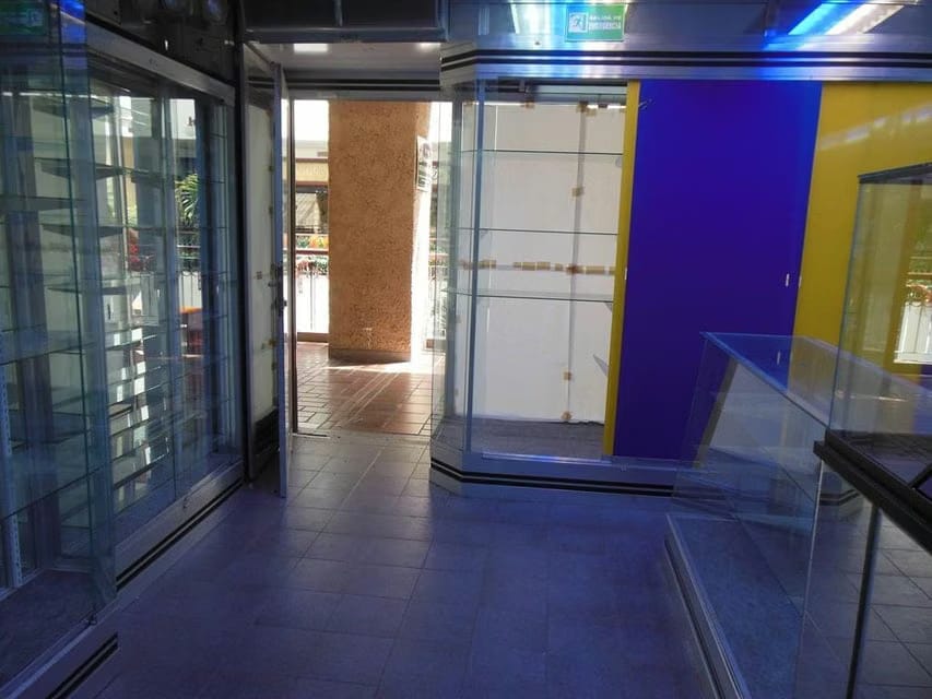 Comercial (Local Comercial) en Venta en Prados del Este, Distrito Metropolitano - 5