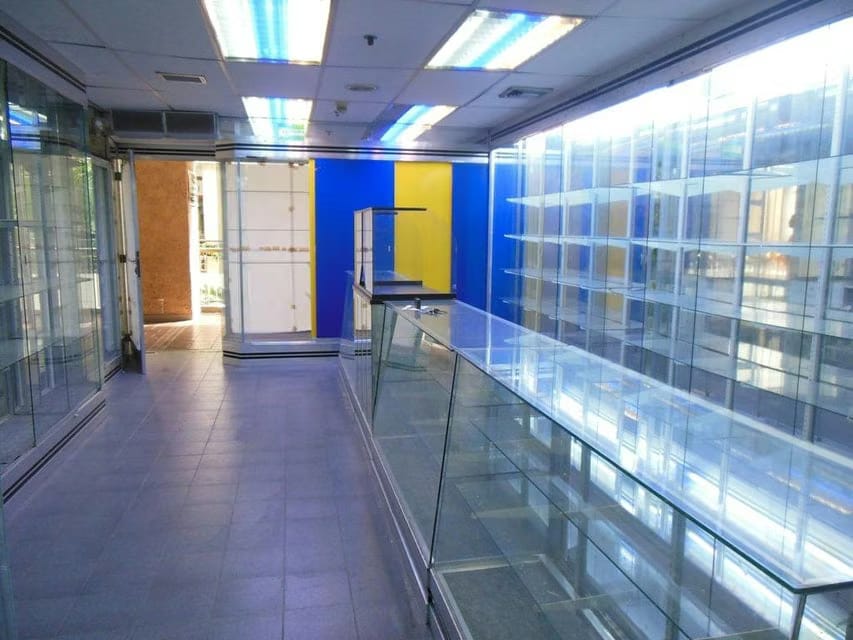 Comercial (Local Comercial) en Venta en Prados del Este, Distrito Metropolitano - 8