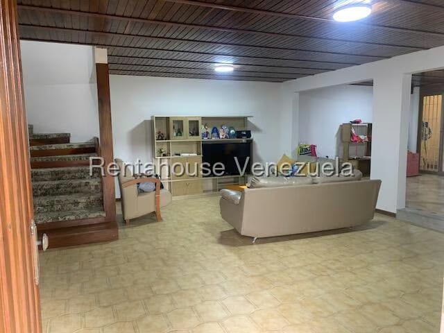Townhouse (Duplex) en Venta en La Boyera, Distrito Metropolitano - 2