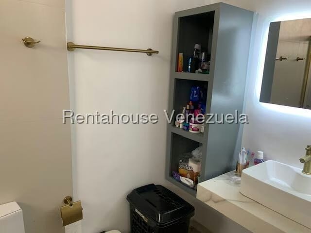 Townhouse (Duplex) en Venta en La Boyera, Distrito Metropolitano - 19