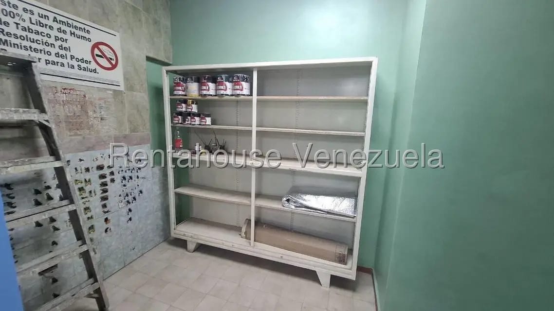Comercial (Local Comercial) en Alquiler en El Paraiso, Distrito Metropolitano - 11
