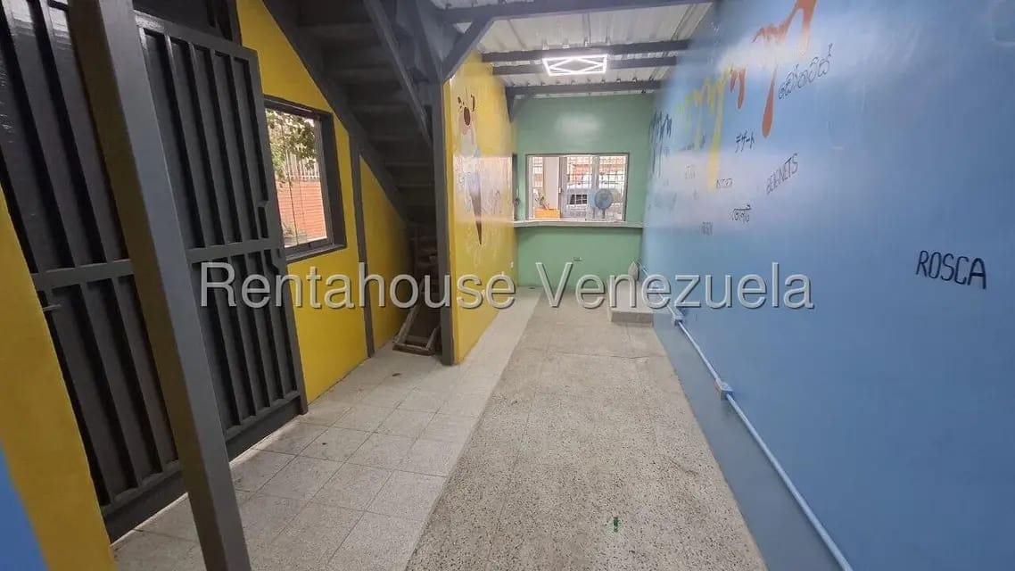 Comercial (Local Comercial) en Alquiler en El Paraiso, Distrito Metropolitano - 8