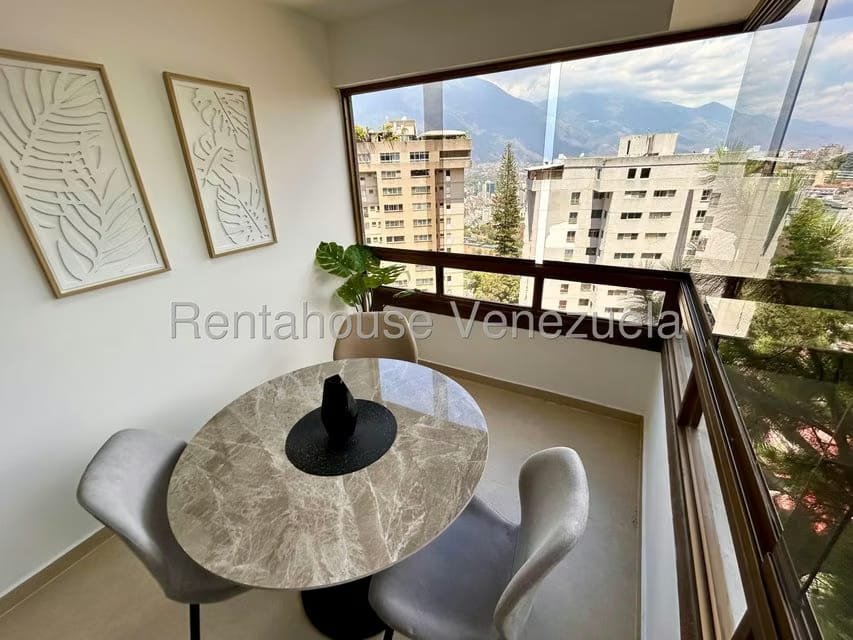 Apartamento (1 Nivel) en Alquiler en Colinas de Bello Monte, Distrito Metropolitano - 14