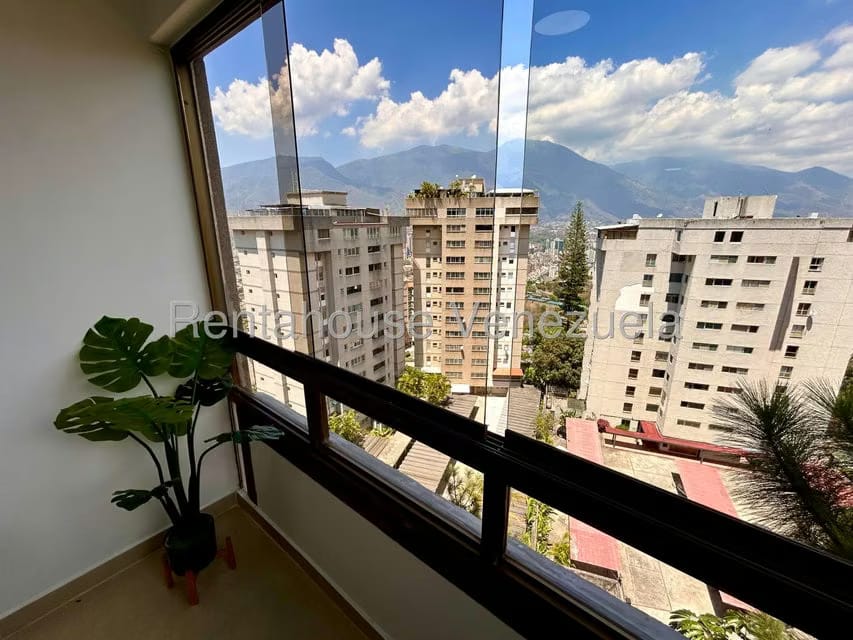 Apartamento (1 Nivel) en Alquiler en Colinas de Bello Monte, Distrito Metropolitano - 15